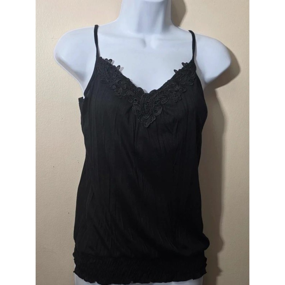 Bongo Black Twist Yarn Crochet Trim Smocked Bottom Tank Top NWT Size Small